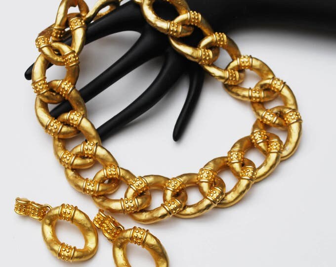 Gold link Necklace earring set - Chunky golden Links - collar necklace - Dangle Clip on earrings