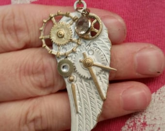 Steampunk White wing/gear necklace