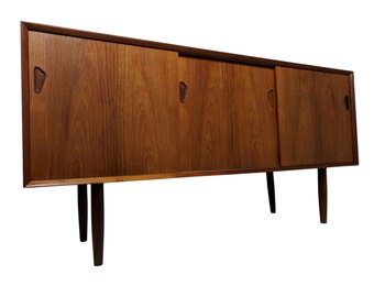 Danish Mid Century Modern Credenza or Media console with sliding doors S935