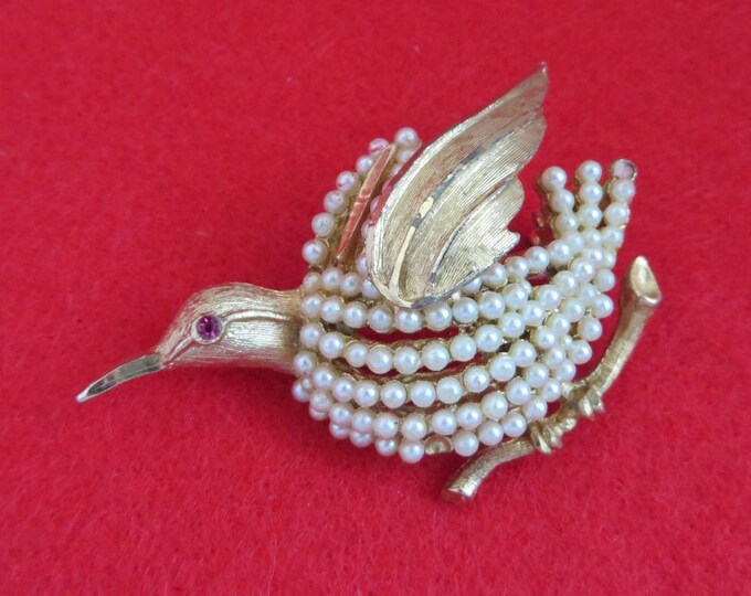 Vintage Brooch, Faux Pearl Bird Brooch, Signed Kramer Jewelry, Figural Brooch, 1950s Jewelry, Gift Idea, Gift Boxed