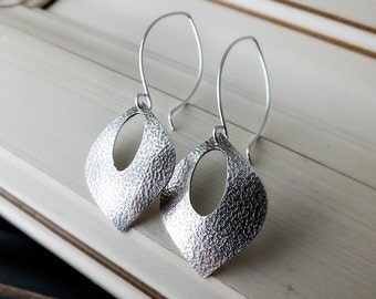 Silver Leaf Earrings, Long Dangle Earrings, Textured Silver, Patina, Modern Every Day Earrings. Lightweight earrings