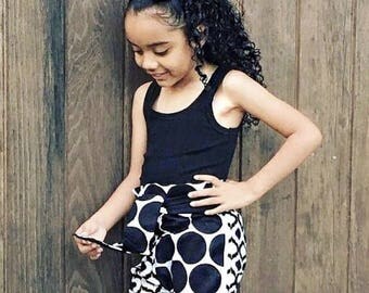 mixin it sac shorts with matching hair bow on a band or clip your choice...