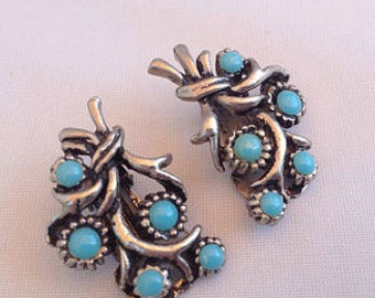 Clip Earrings with ‘Turquoise’ Flowers