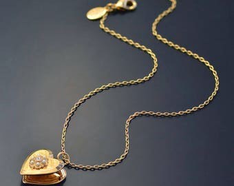 Little Girls Heart Locket Necklace, Flower Girl Necklace, Child's Locket, Gold Toddler Necklace, Locket for Girls, Baby Jewelry, Kids N1538