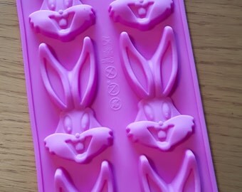 BUGS BUNNY Rabbit -Silicone mold for Candy/ Chocolate/Cake/Ice/Wax for Candles/melts/Crayons/Soaps