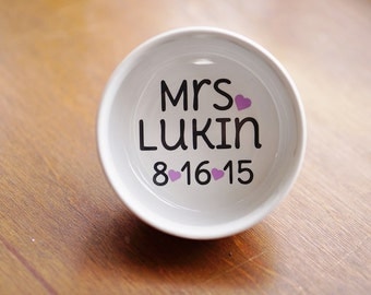 Engagement Ring Dish / Future Mrs / Engagement Gift / Personalized Ring Dish / Anniversary Gift / Jewelry Dish / Bride to Be / Ring Holder