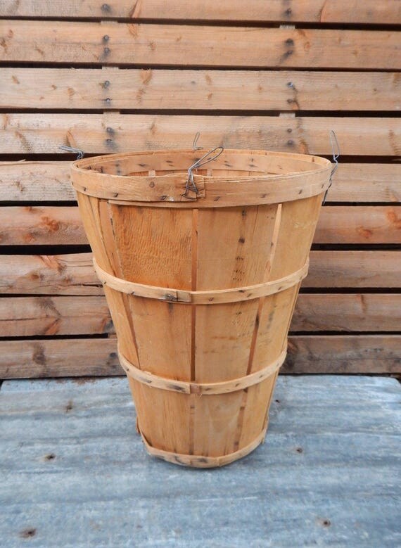 Vintage Apple orchard bushel basketwood crateharvest