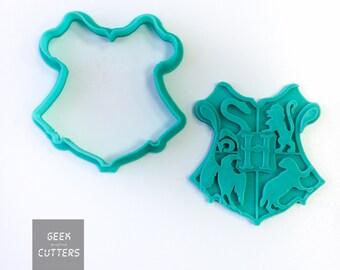 Hogwarts Emblem Logo Cookie Cutter *Dishwasher safe option* - Harry Potter