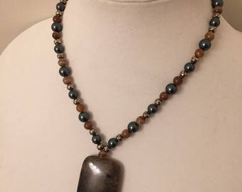 Brown sardonyx, Night Blue Swarovski crystal pearls & "hematite" with blue/brown stone pendant necklace (N17-023)