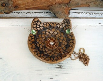 Cat Ring Dish W/ Lace Texture, Ceramic Cat Bowl With Liquid Gold, Handmade Pottery Cat Jewelry Dish, Ring Holder Cat Dish, Ready to Ship.