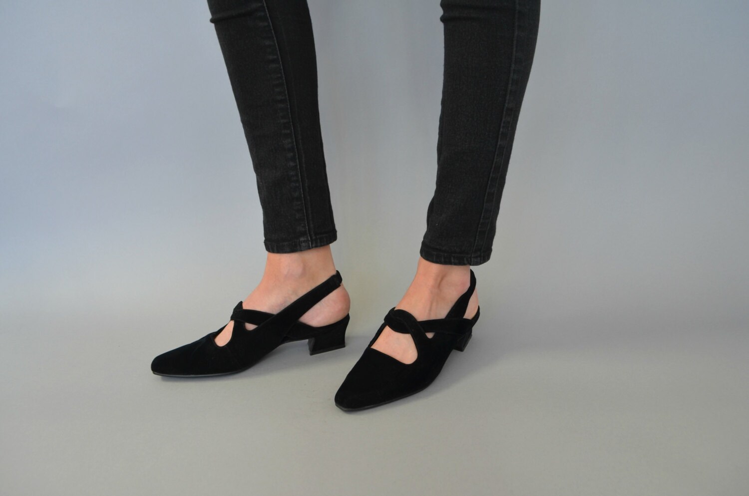 1990s black velvet strappy heels size 9