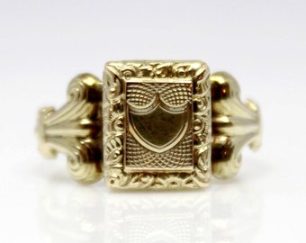 Poison ring, pillbox ring, vintage gold, locket ring, box ring