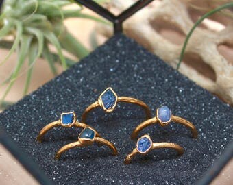 Sapphire Ring // September Birthstone // Raw Stone Gold Ring // Gold Ring // Stacking Ring // Raw Gemstone Ring // Raw Crystal