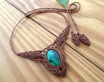 Malachite macrame necklace, macrame jewelry, hippie necklace, malachite jewelry, micro macrame, macrame choker, healing jewelry