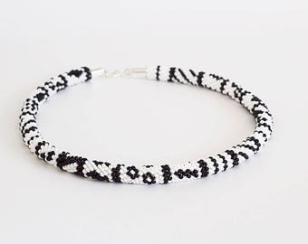 Beaded Necklace, Bead crochet rope, Beaded crochet necklace, black white necklace, beadwork necklace, choker, classic bead crochet