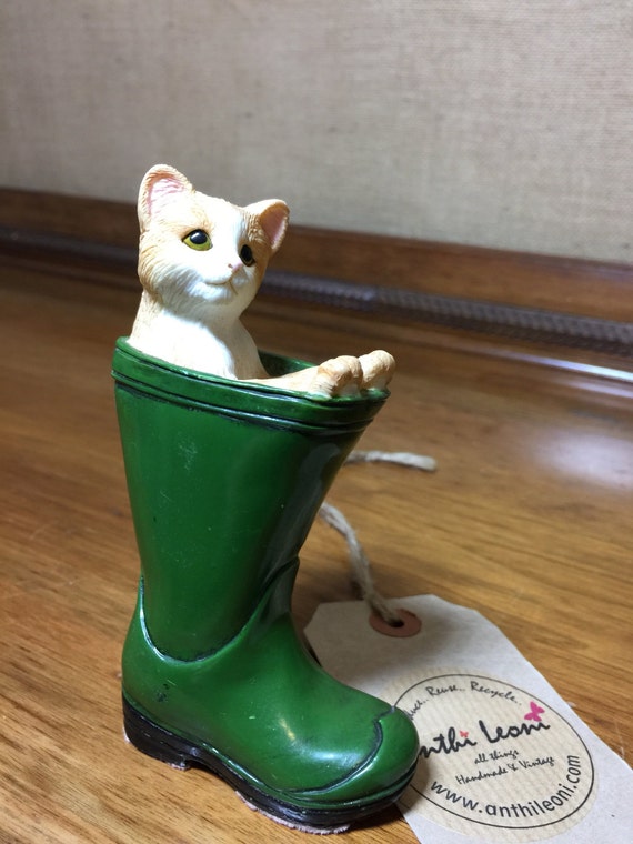 Vintage Leonardo Collectable Cat in Green Wellington Boot Porcelain - Cottage China Collectible - Gift For Cat Lovers - Feline Art