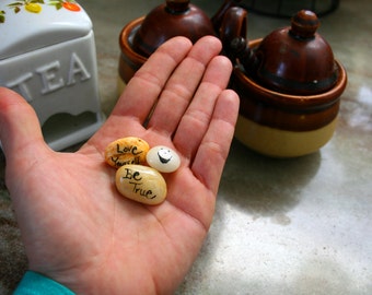 Motivational Painted Beach Pebbles, Inspirational Affirmations Hand Painted Rocks, Meditation Worry Pocket Stones, Yoga Friendship Gift,
