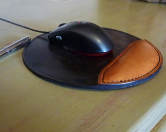 custom mouse pads with wrist support