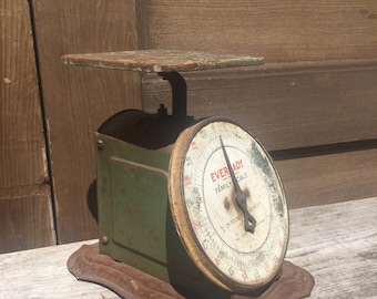 Vintage Eveready Kitchen Scale