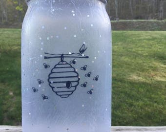 Beehive with Bees Lamp, Mason Jar Lamp, Bees Home Decor, Beehive Nightlight, Bees Decor, Rustic Home Decor, Country Home Decor, Primitive