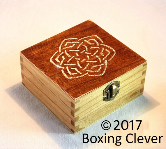 Celtic Jewellery BoxEngraved Silver Glitter Knot Design