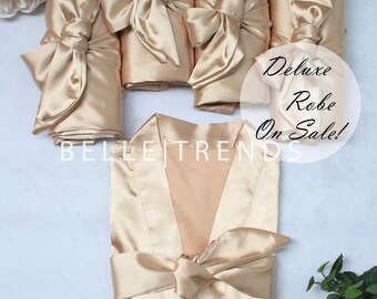 Bridesmaid Robes, Set of 7, Satin Robes, Bridesmaids Gifts, Wedding Party, Monogrammed Bridal Party Robes, Silk Bridesmaid Robes, Silk Robe