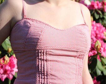 Retro 90's GUESS JEANS Red & White Halter Top ~ Classic Guess Girl with Removeable Adj Straps size XL - Excellent Condition