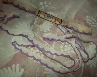 antique scalloped lace 2 films