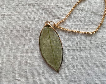 Real Leaf Pendant Green