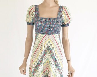 Vintage 70's Hippie boho Maxi Dress. Size small