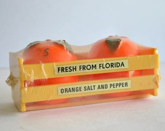 Vintage Florida Souvenir Salt and Pepper Shakers Florida Oranges Crated Sealed in Package