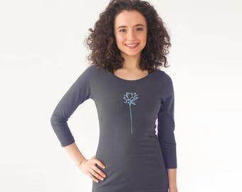 Womens Yoga Tee Shirt Gray | Yoga Top Yoga Clothes | Yoga TShirt Workout Clothes