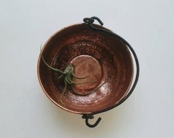 Small Antique Hammered Copper Cauldron with Iron Handle - Vintage Copper Pot Bowl - Modern Farmhouse Decor - Minimalist Accent