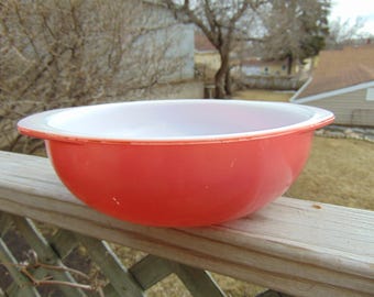 Rose Pink Vintage Pyrex Ovenware (2qt)