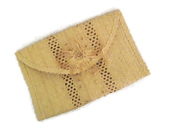60s Envelope Purse Woven Straw Purse Raffia Purse Straw Colored Purse 1960s Straw Clutch Carribean Straw Purse Straw Envelope Purse