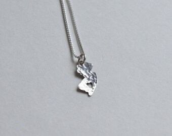 Tiny New Jersey Necklace. Small New Jersey State Charm. I Love New Jersey Outline Map Charm. Personalized Gifts For Best Friends.