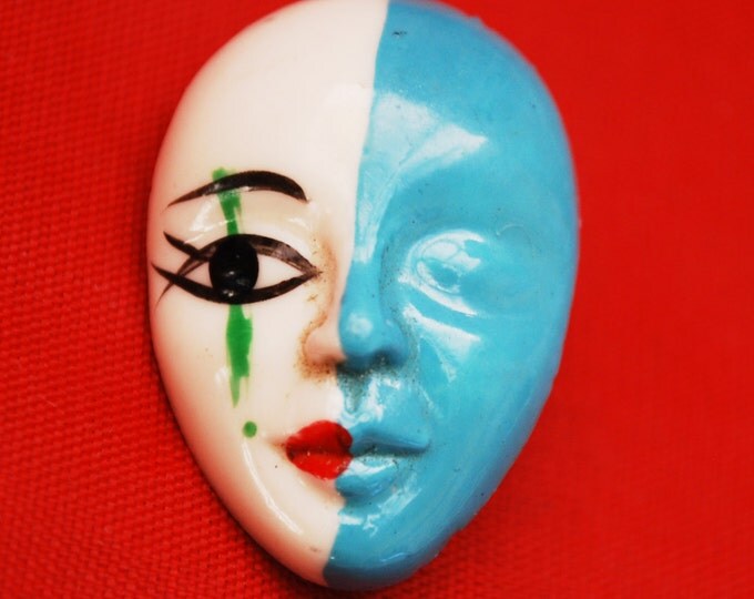 Women face brooch - Blue white - mask pin