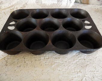 Antique Cast Iron, Erie Pennsylvania, PA, USA, Number 10, 949C, Griswold Popover or Muffin Pan, Excellent Condition
