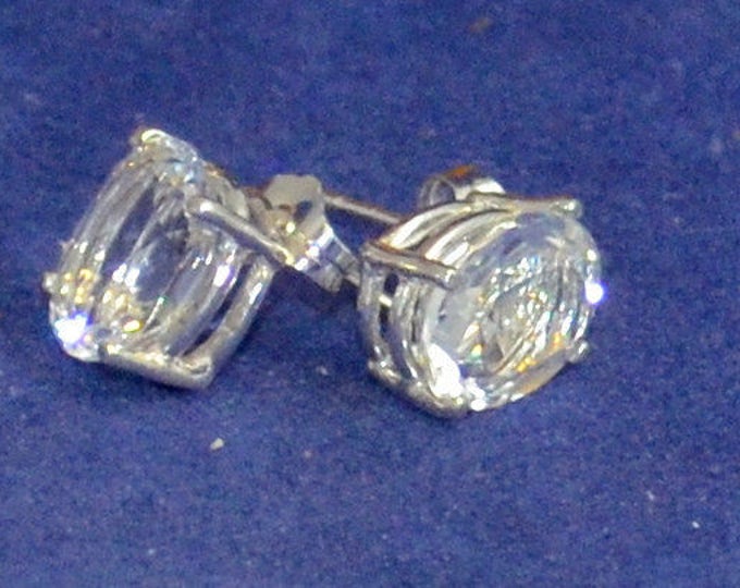 White Topaz Studs, 10x8mm Oval, Natural, Set in Sterling Silver E1005