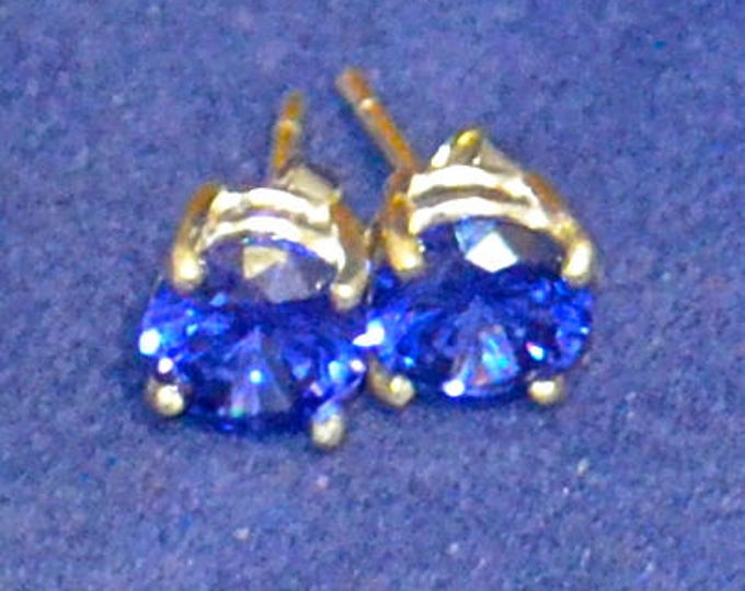 Blue Zircon Studs, 7mm Round, Natural, Set in Sterling Silver E1053