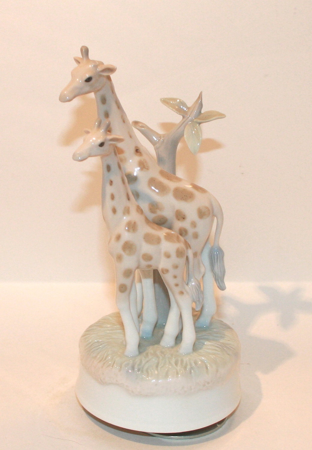 Otagiri Giraffe Music Box Giraffe Music Box Giraffe