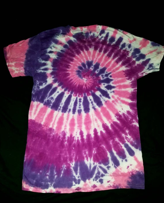 Items similar to Spiral Tie Dye on Etsy