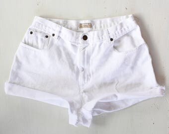 Size 30" | White High Waisted Cut Off Shorts