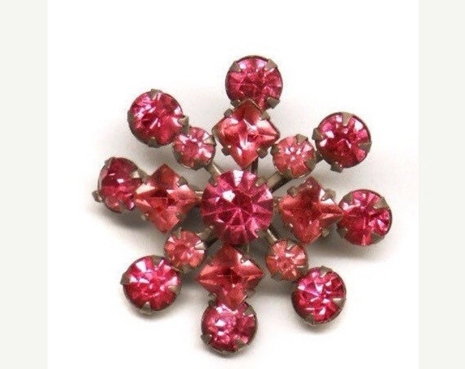 Storewide 25% Off SALE Vintage Silver Tone Stylish Pink Rhinestone Designer Snowflake Inspired Cocktail Brooch Featuring Beautiful Bright Ro