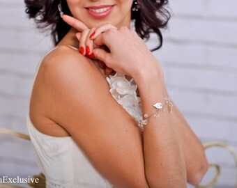 Wedding bracelet Silver bracelet Bridal jewelry bracelet Bridesmaid gift Wedding gift Bridesmaid bracelet Pearl bracelet Bridal bracelet
