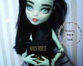 OOAK custom Monster High doll repaint Frankie Stein