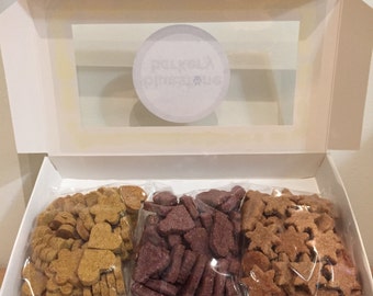 mini dog treats variety pack // peanut butter // grain free pumpkin // mixed berries // all-natural ingredients // human grade