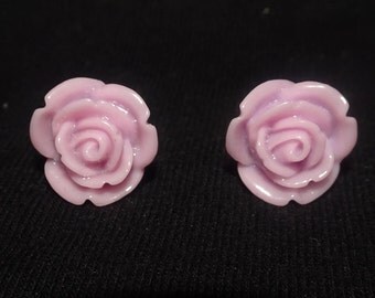 New* ''Lilac Rose'' studded Earrings, 12mm