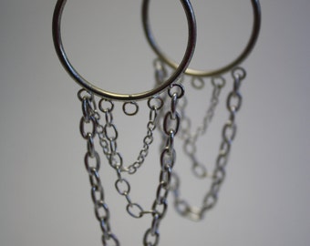 Chain swoop hoop earrings