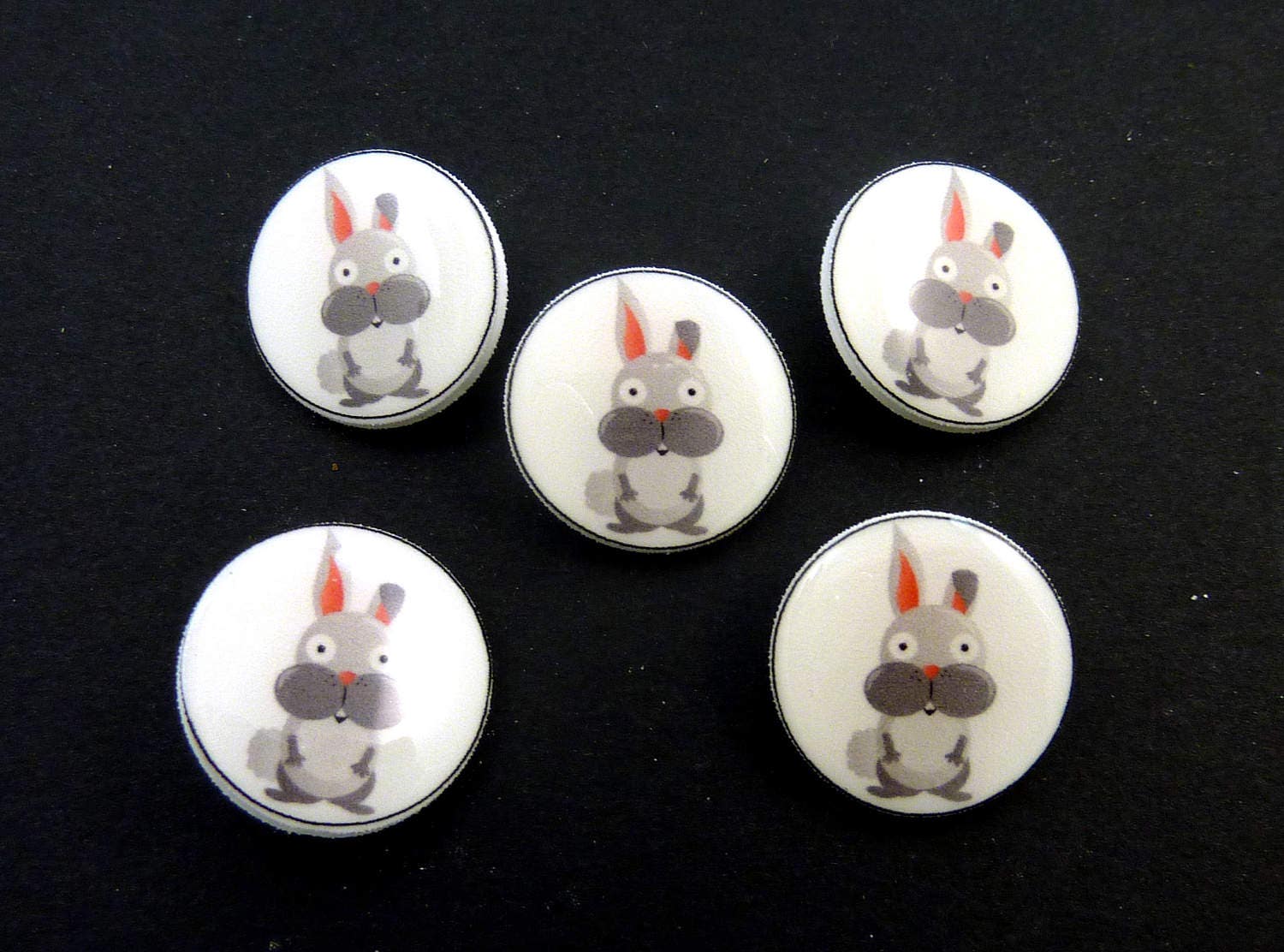 5 Rabbit Buttons. Decorative Novelty Sewing Bunny Buttons.